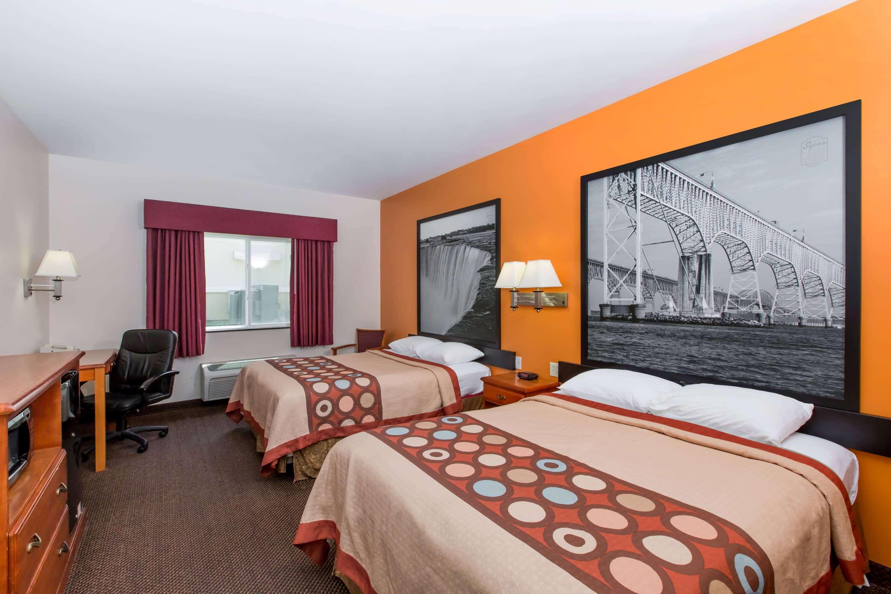 Super 8 By Wyndham Salina Hotell Exteriör bild