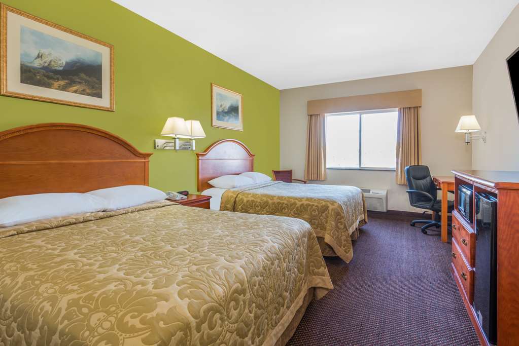 Super 8 By Wyndham Salina Hotell Rum bild